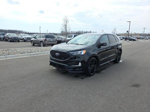 Agate Black Metallic 2023 Ford Edge ST