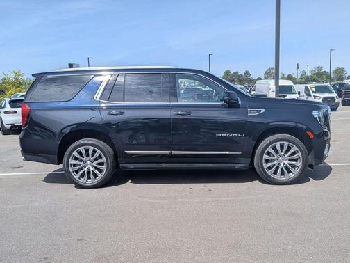 Midnight Blue Metallic 2022 GMC Yukon Denali