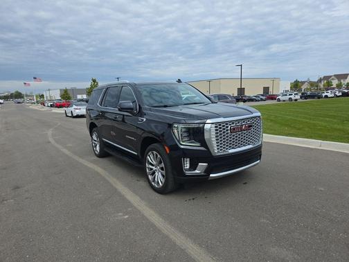 Midnight Blue Metallic 2022 GMC Yukon Denali