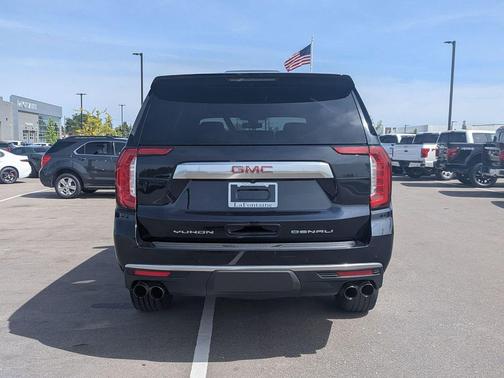 Midnight Blue Metallic 2022 GMC Yukon Denali