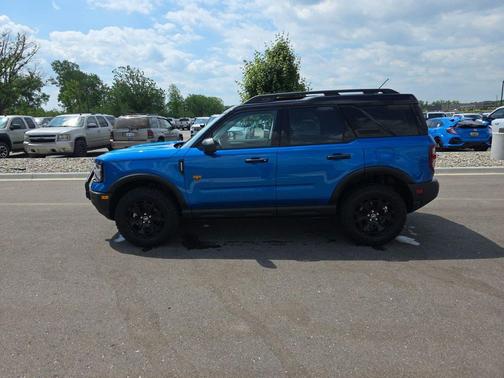 Velocity Blue Metallic 2025 Ford Bronco Sport Badlands