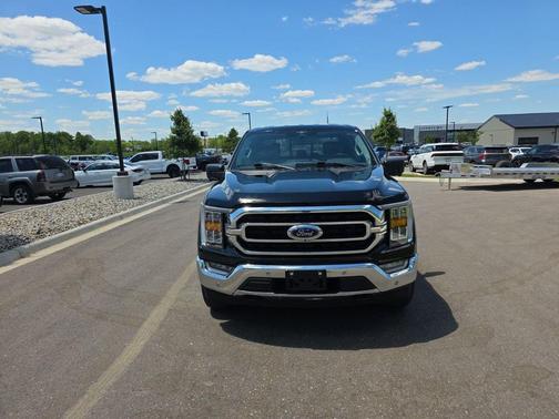 Agate Black Metallic 2023 Ford F-150 XLT