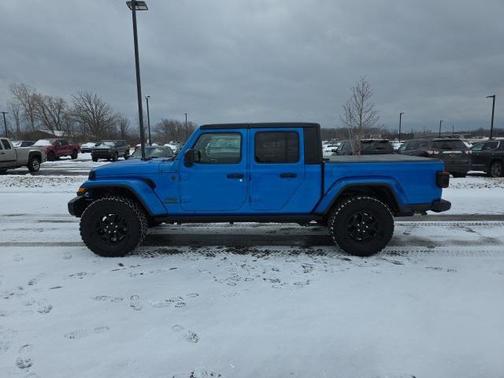 2021 Jeep Gladiator Sport