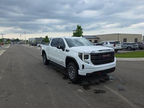 Summit White 2023 GMC Sierra 1500 AT4
