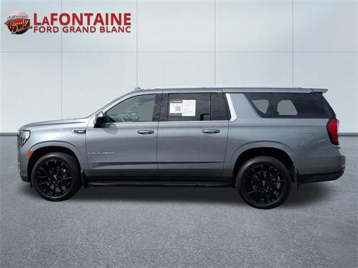 2022 GMC Yukon XL SLE