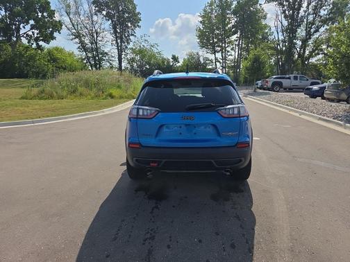 Blue Pearl 2020 Jeep Cherokee Trailhawk