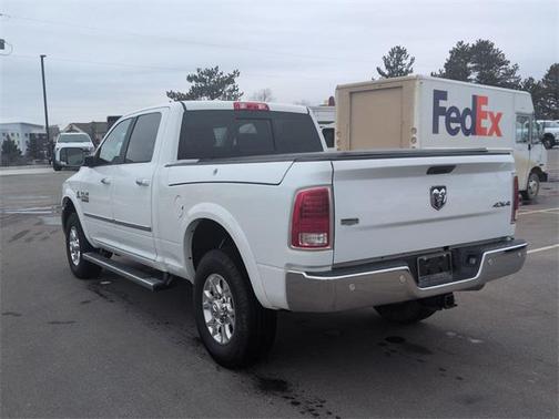 2018 RAM 2500 Laramie Crew Cab 4x4 6'4' Box