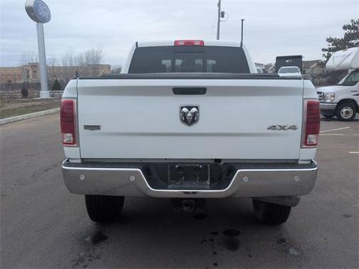 2018 RAM 2500 Laramie Crew Cab 4x4 6'4' Box