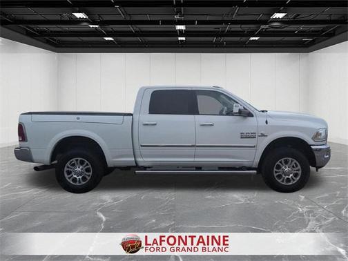 2018 RAM 2500 Laramie Crew Cab 4x4 6'4' Box
