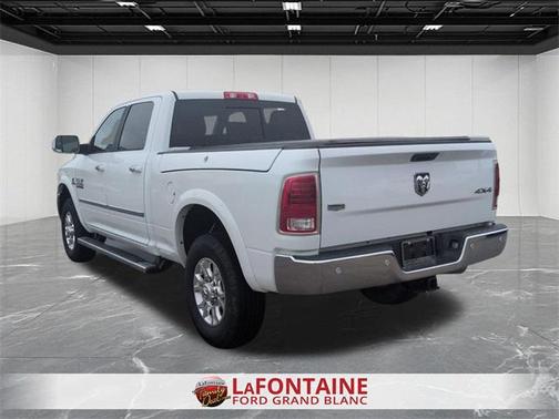 2018 RAM 2500 Laramie Crew Cab 4x4 6'4' Box