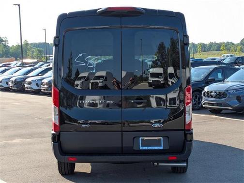 2025 Ford Transit-350 XL