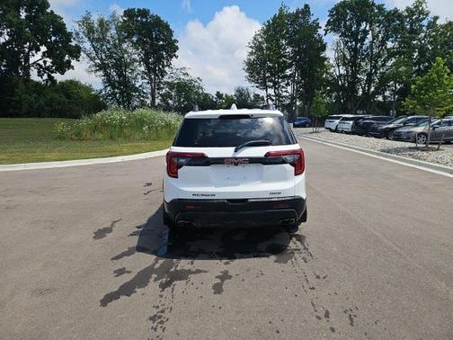 2021 GMC Acadia AWD SLT