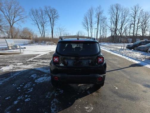 2023 Jeep Renegade Altitude