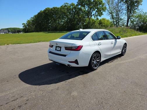 Alpine White 2021 BMW 330 xDrive