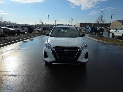 2023 Nissan Kicks S