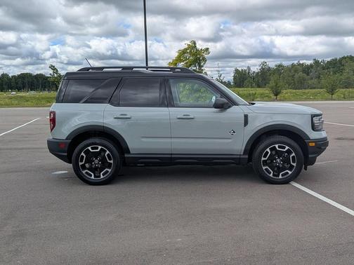 Cactus 2023 Ford Bronco Sport Outer Banks