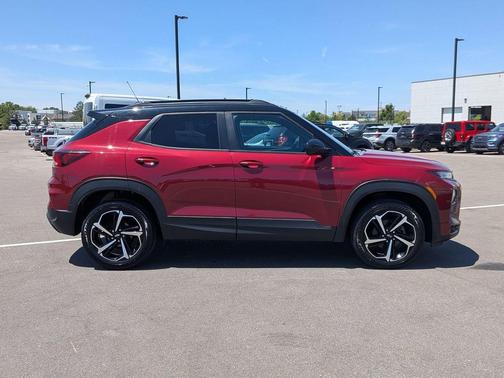 Scarlet Red Metallic 2021 Chevrolet Trailblazer RS