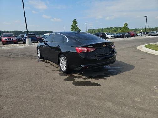 2021 Chevrolet Malibu FWD LT