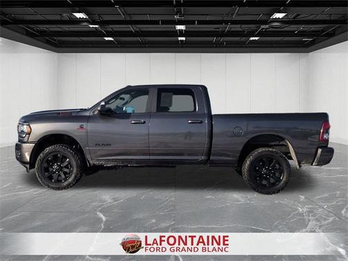 2022 RAM 3500 Big Horn Crew Cab 4x4 6'4' Box