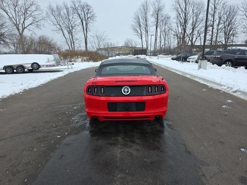 2014 Ford Mustang V6