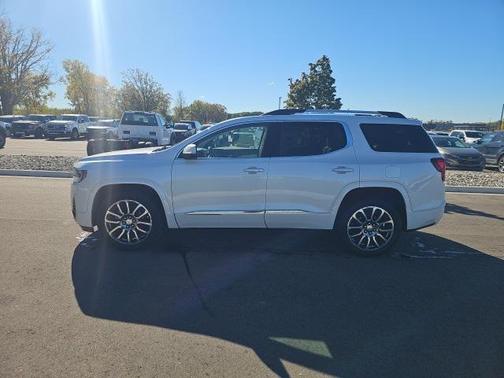 2020 GMC Acadia Denali