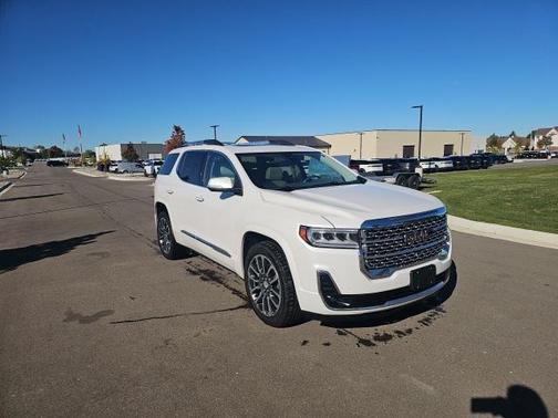 2020 GMC Acadia Denali