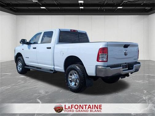 2020 RAM 2500 Tradesman Crew Cab 4X4 6'4' Box