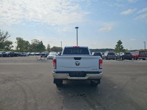 2020 RAM 2500 Tradesman Crew Cab 4X4 6'4' Box