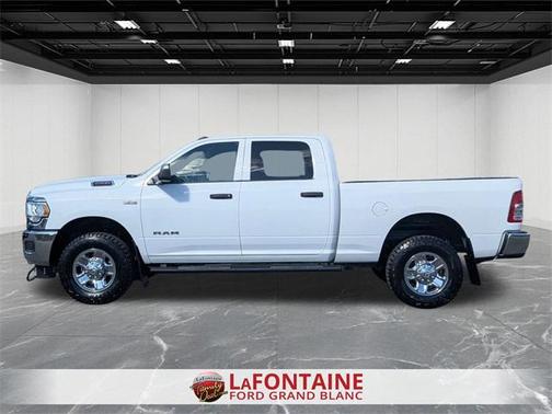 2020 RAM 2500 Tradesman Crew Cab 4X4 6'4' Box