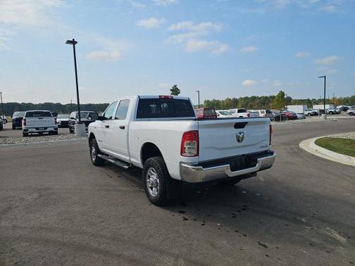 2020 RAM 2500 Tradesman Crew Cab 4X4 6'4' Box