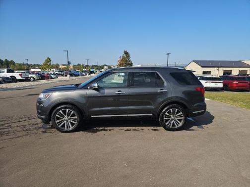 2019 Ford Explorer Platinum
