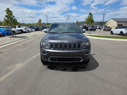 Granite Crystal Metallic Clearcoat 2021 Jeep Grand Cherokee Limited
