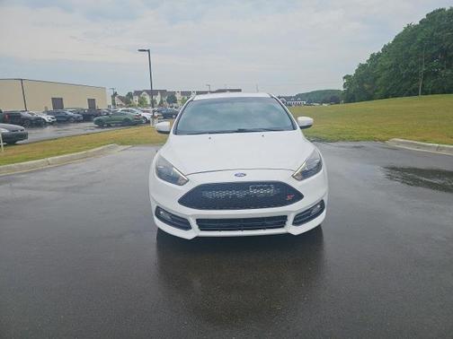2018 Ford Focus ST
