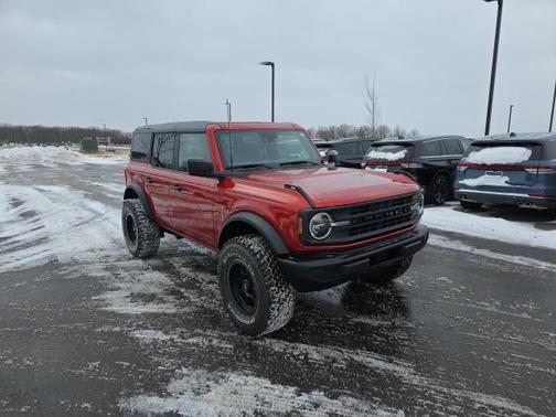 2023 Ford Bronco Base