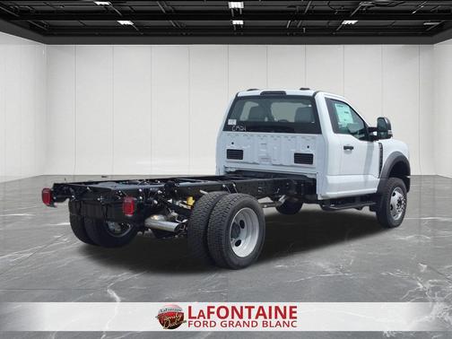 Oxford White 2026 Ford F-450 In-Transit