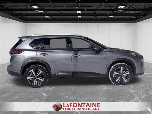 2025 Nissan Rogue SL