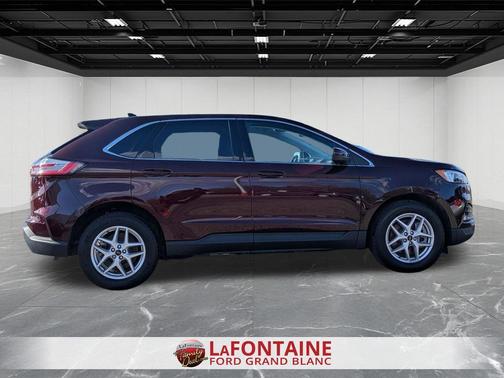 Burgundy Velvet Metallic Tinted Clearcoat 2024 Ford Edge SEL