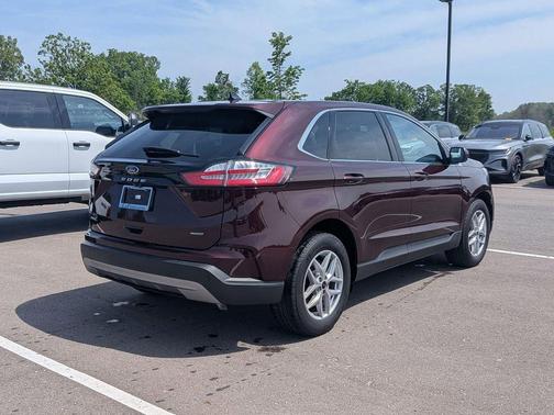 Burgundy Velvet Metallic Tinted Clearcoat 2024 Ford Edge SEL