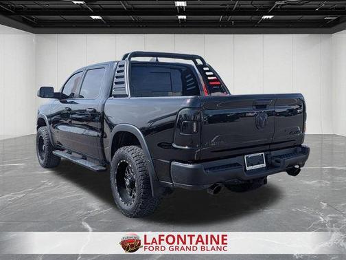 Diamond Black Crystal Pearlcoat 2020 RAM 1500 Rebel