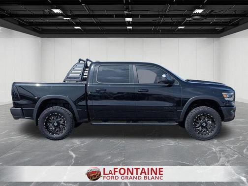 Diamond Black Crystal Pearlcoat 2020 RAM 1500 Rebel