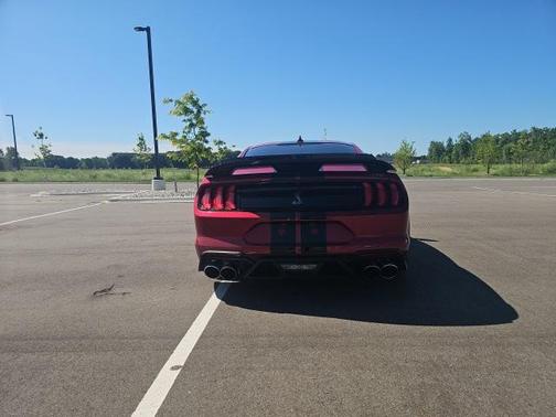 2021 Ford Shelby GT500 Base