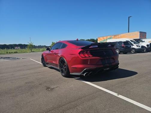 2021 Ford Shelby GT500 Base