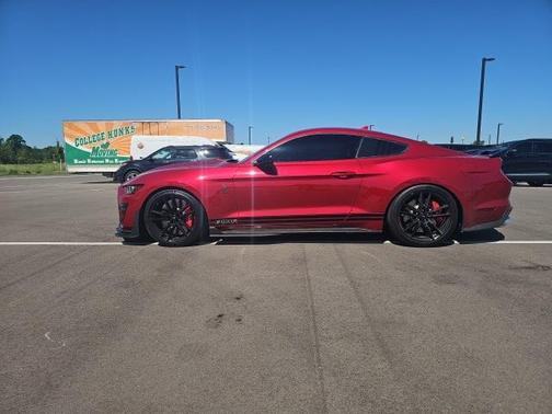 2021 Ford Shelby GT500 Base