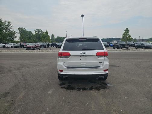 2017 Jeep Grand Cherokee Summit
