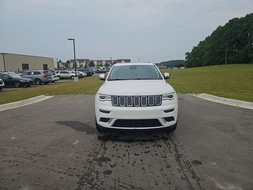 2017 Jeep Grand Cherokee Summit