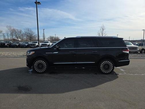 2022 Lincoln Navigator Reserve