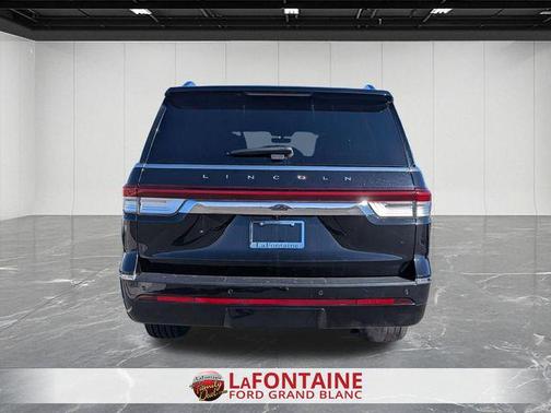 Black Metallic 2022 Lincoln Navigator Reserve