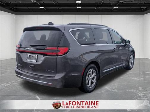 2023 Chrysler Pacifica Limited