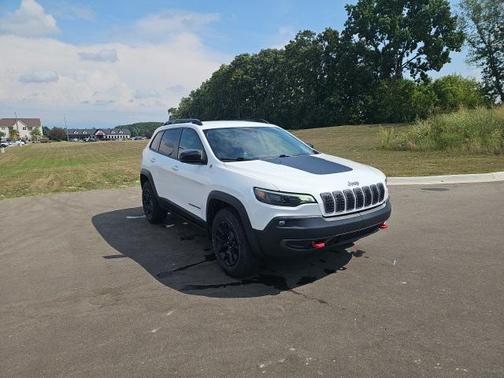 2022 Jeep Cherokee Trailhawk