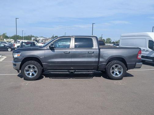 Granite Crystal Metallic Clearcoat 2019 RAM 1500 Big Horn